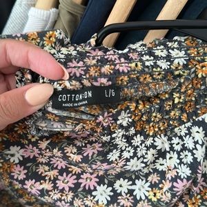 COTTONON Beautiful Soft/Silky Flower Blouse